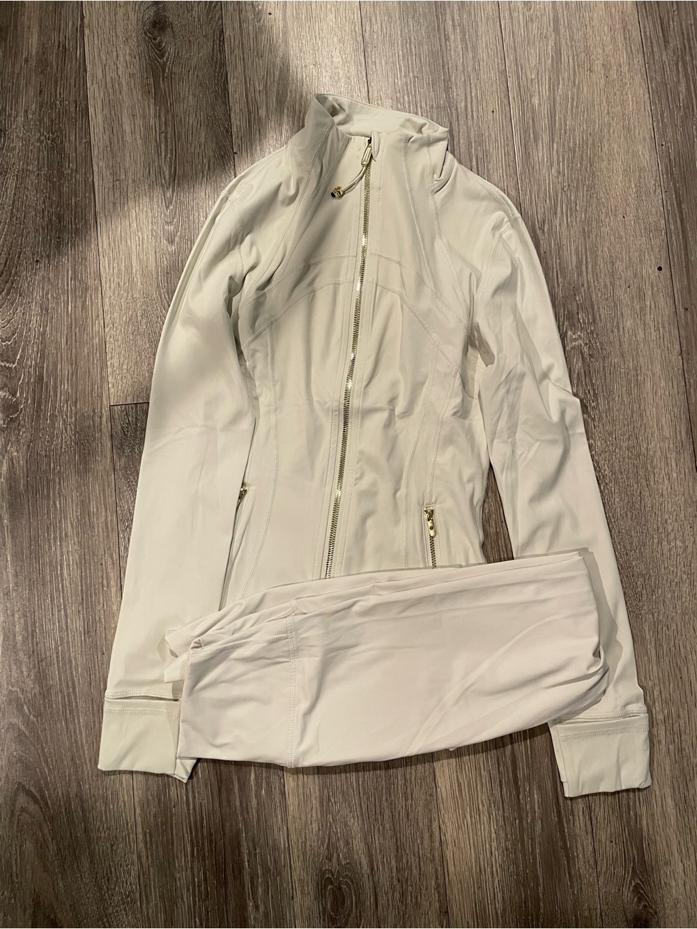 lululemon athletica Cream Zip-Up Bomber Jacket with Gold Hardware set size 4